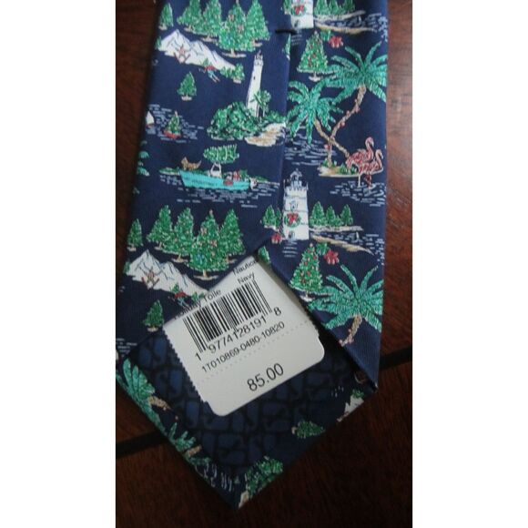 NWT VINEYARD VINES CHRISTMAS SILK TIE  CALLED HOLIDAY TOILE  NAUTICAL  SO PRETTY - Picture 5 of 5